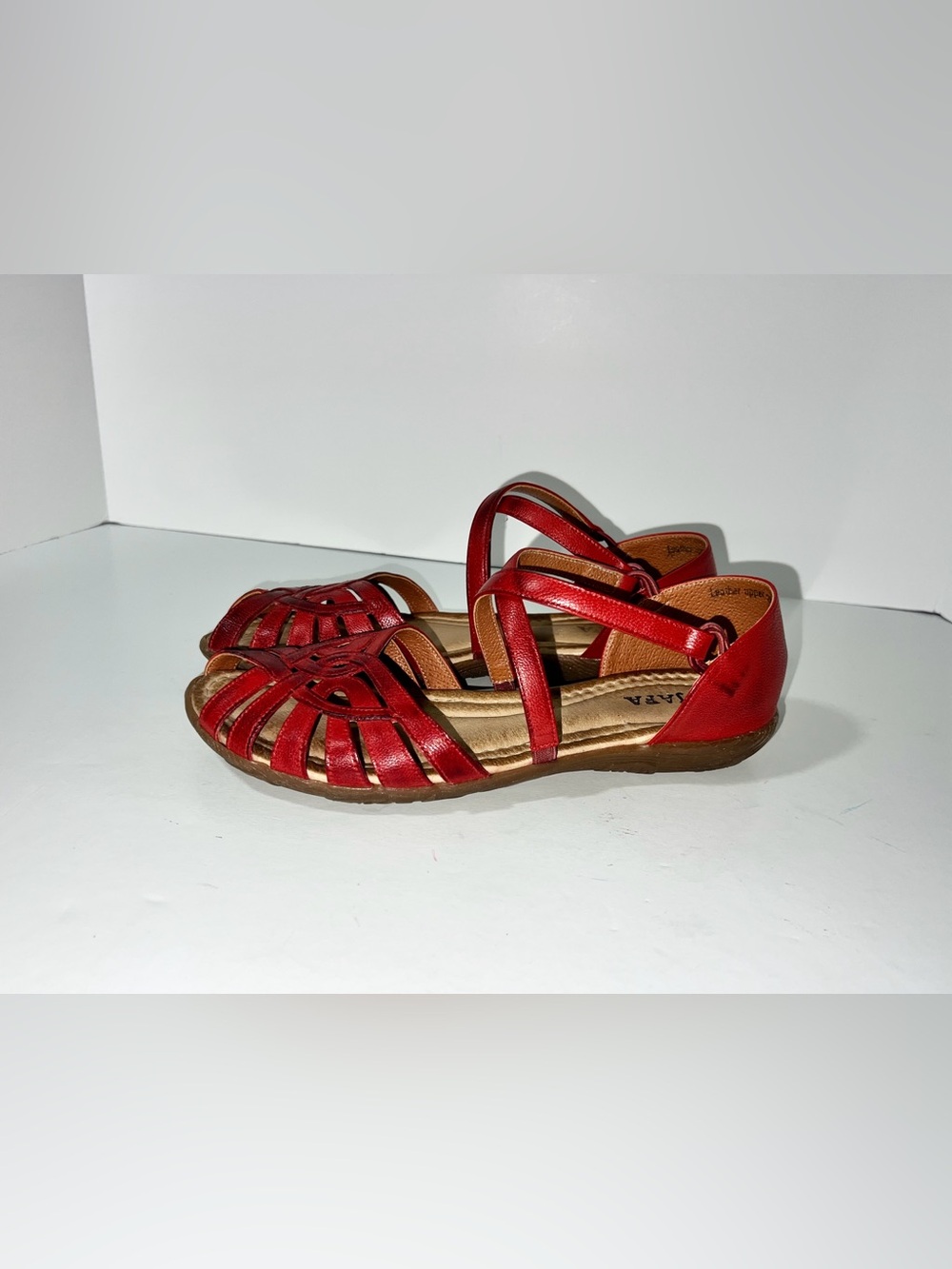 JAFA Red Leather Strappy Caged Flat Sandals Huarache Style Women's Size 39 / 8.5